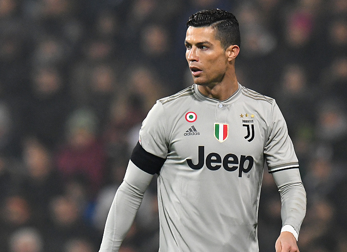 万项：首场比赛给自己打8.5分；开门红的意义相当重大（万项：首秀自评8.5分；首战告捷意义非凡）