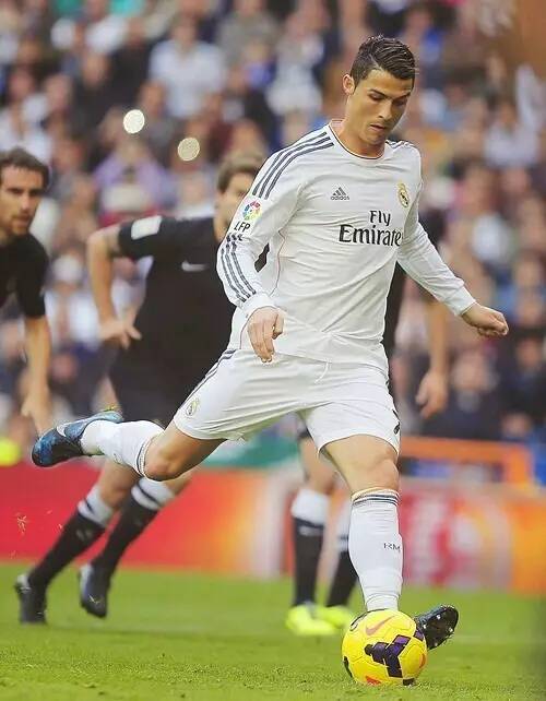 皇马更衣室，谁话事？