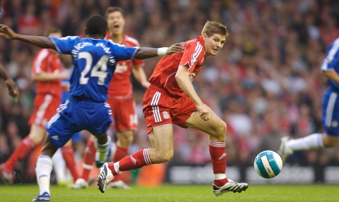 太阳报：加布里埃尔卷入业余球场冲突，与犯规球员当面对峙（太阳报：加布里埃尔涉业余赛场冲突，与犯规者正面交锋）